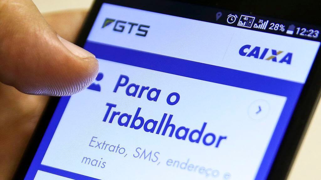 SERVIDOR PÚBLICO “PSS” TEM DIREITO A RECEBER O FGTS?